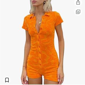 BRAND NEW orange romper from Amazon! NEVER WORN! Super trendy and cute!!!